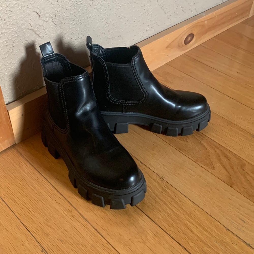 Black chunky boots